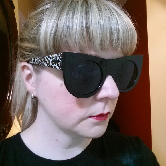 Meet your Posher, Lonnie - Picture 2 of 3